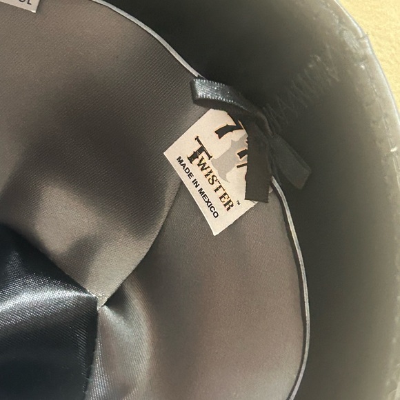 Men's Classic Tan Cowboy Hat - Picture 7 of 11